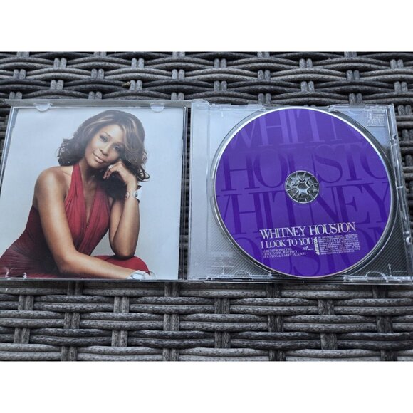 I Look To You - Whitney Houston CD 2009 - Picture 2 of 3